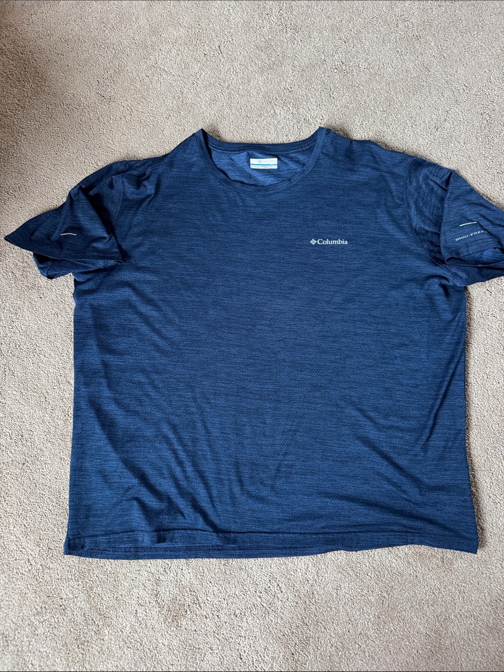 Columbia Men’s Dark Blue Short-Sleeve Performance Tee size 2x/2TF